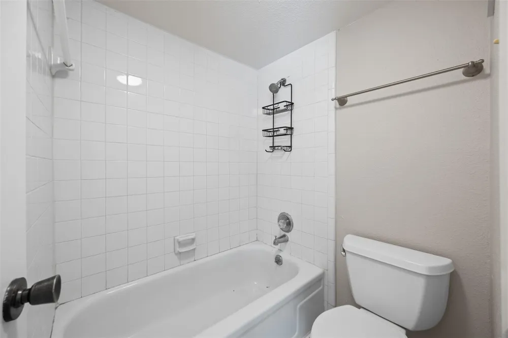 2100 Wilcrest Drive #130 Houston, TX 77042