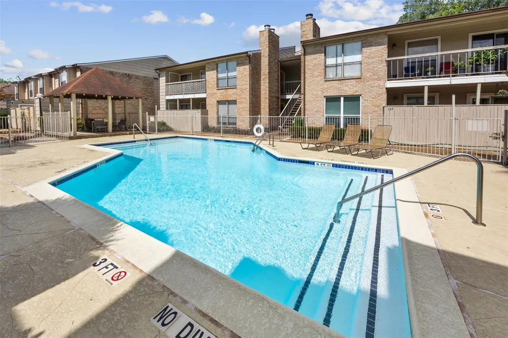 2100 Wilcrest Drive #130 Houston, TX 77042