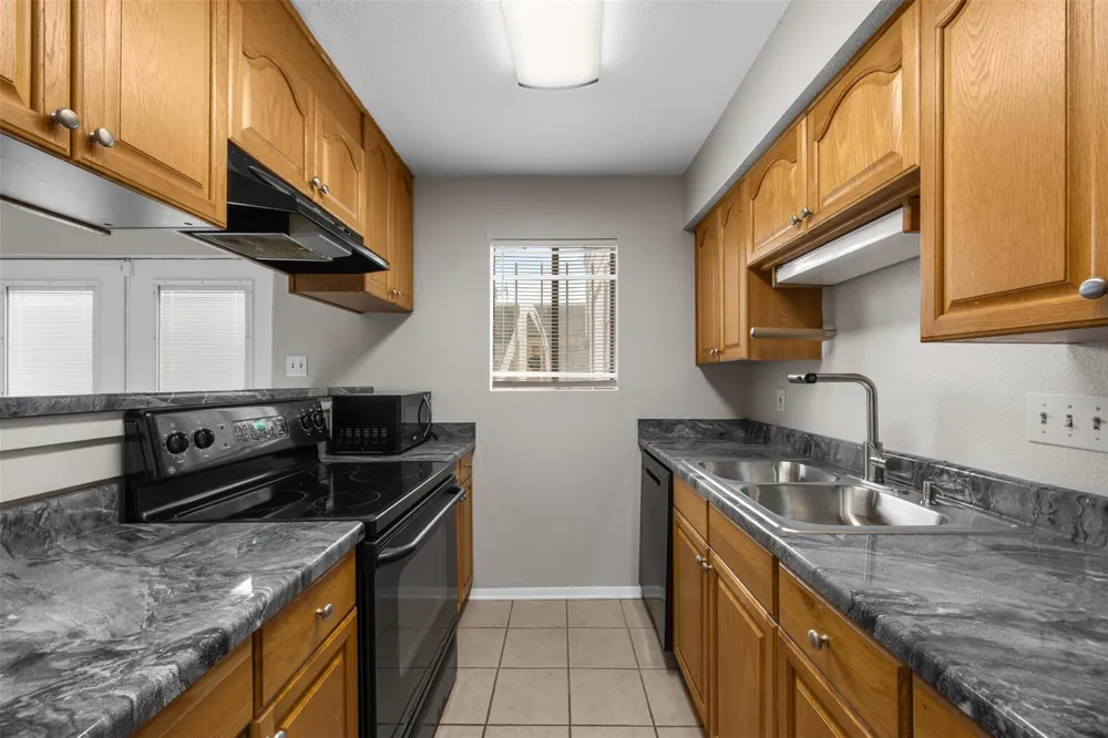 2100 Wilcrest Drive #130 Houston, TX 77042