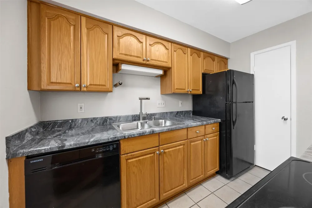 2100 Wilcrest Drive #130 Houston, TX 77042