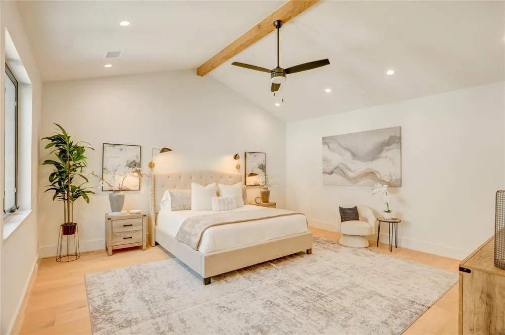 5409 Chevy Chase #B Houston, TX 77056