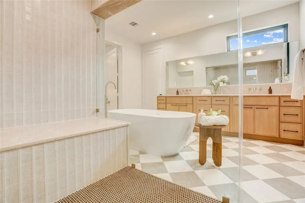 5409 Chevy Chase #B Houston, TX 77056