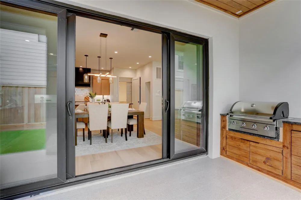 5409 Chevy Chase #B Houston, TX 77056