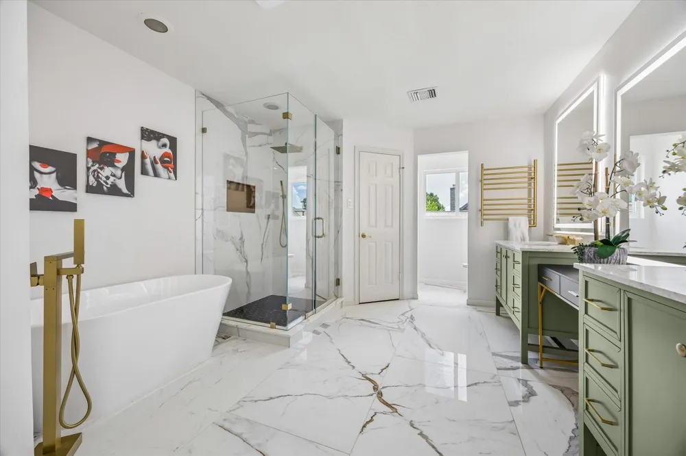 1112 Nantucket Drive #A Houston, TX 77057