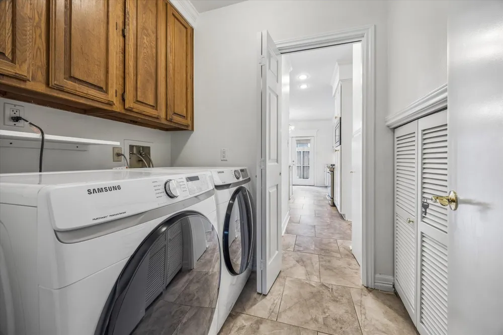 1112 Nantucket Drive #A Houston, TX 77057