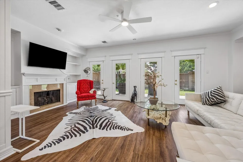 1112 Nantucket Drive #A Houston, TX 77057