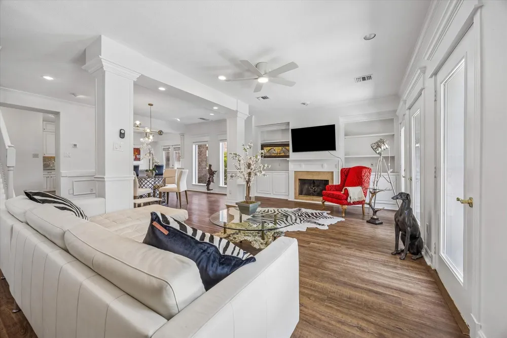 1112 Nantucket Drive #A Houston, TX 77057