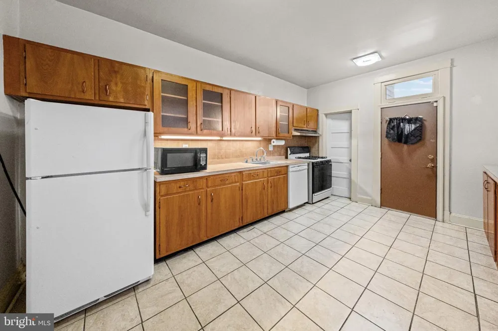 830 WHITMORE AVENUE Baltimore, MD 21216