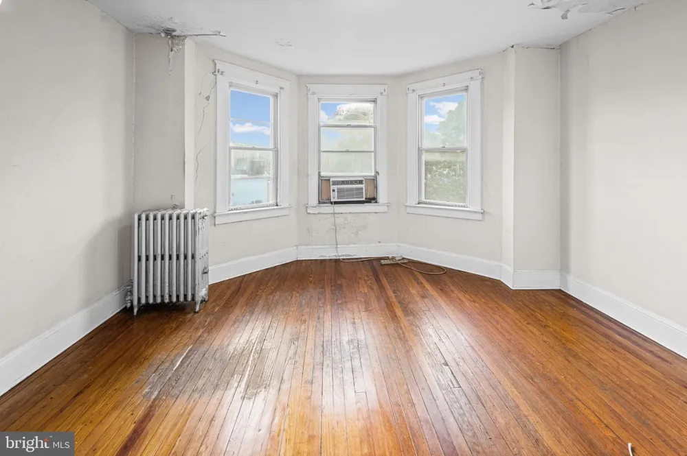 830 WHITMORE AVENUE Baltimore, MD 21216