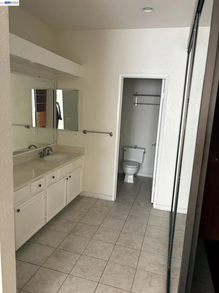3663 Oakwood Ter #211 Fremont, CA 94536