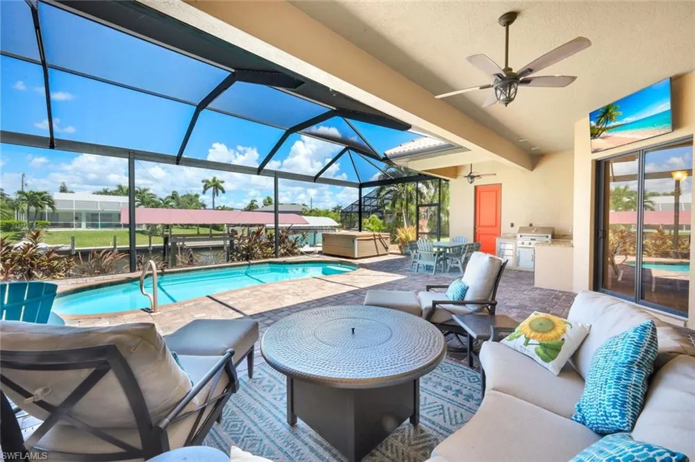 1621 SW 43rd Terrace Cape Coral, FL 33914