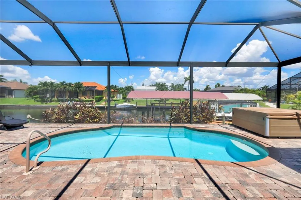 1621 SW 43rd Terrace Cape Coral, FL 33914