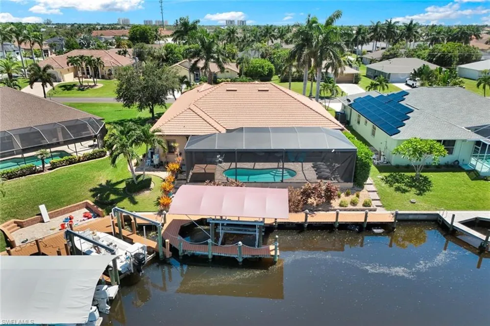 1621 SW 43rd Terrace Cape Coral, FL 33914