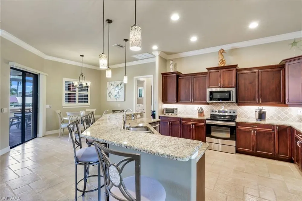 1621 SW 43rd Terrace Cape Coral, FL 33914