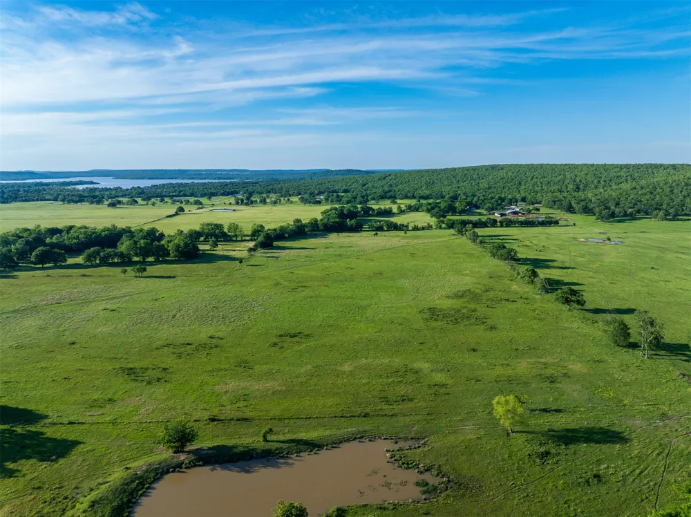 4 McNally Flats Road Eufaula, OK 74432