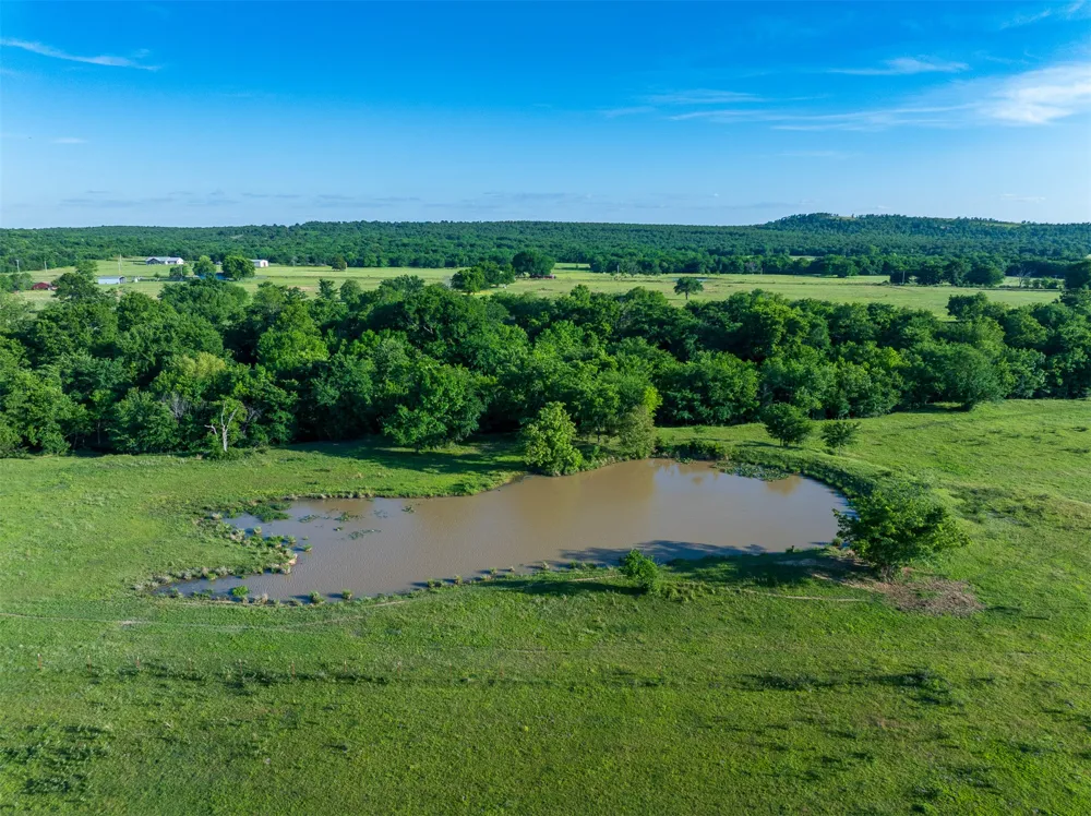 4 McNally Flats Road Eufaula, OK 74432