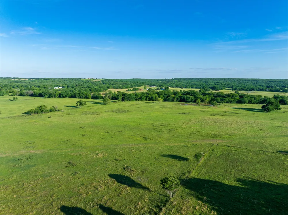 4 McNally Flats Road Eufaula, OK 74432