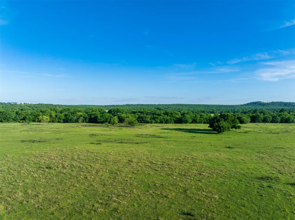 4 McNally Flats Road Eufaula, OK 74432