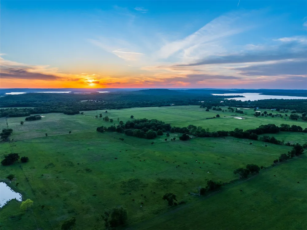4 McNally Flats Road Eufaula, OK 74432
