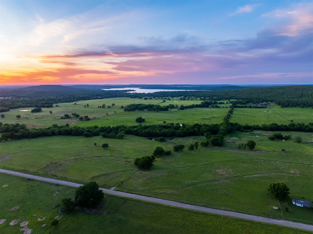 4 McNally Flats Road Eufaula, OK 74432