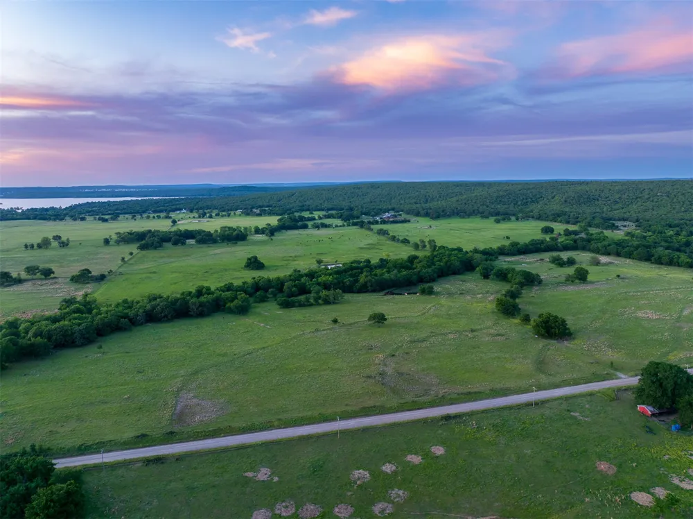 4 McNally Flats Road Eufaula, OK 74432