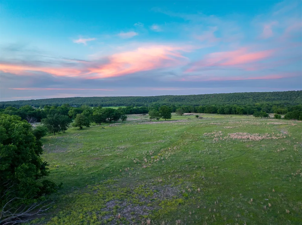 4 McNally Flats Road Eufaula, OK 74432