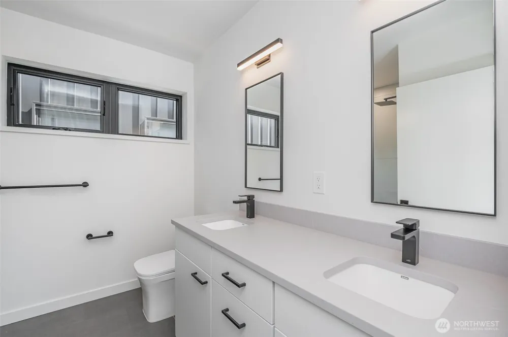 4214 SW 100th Street Seattle, WA 98126