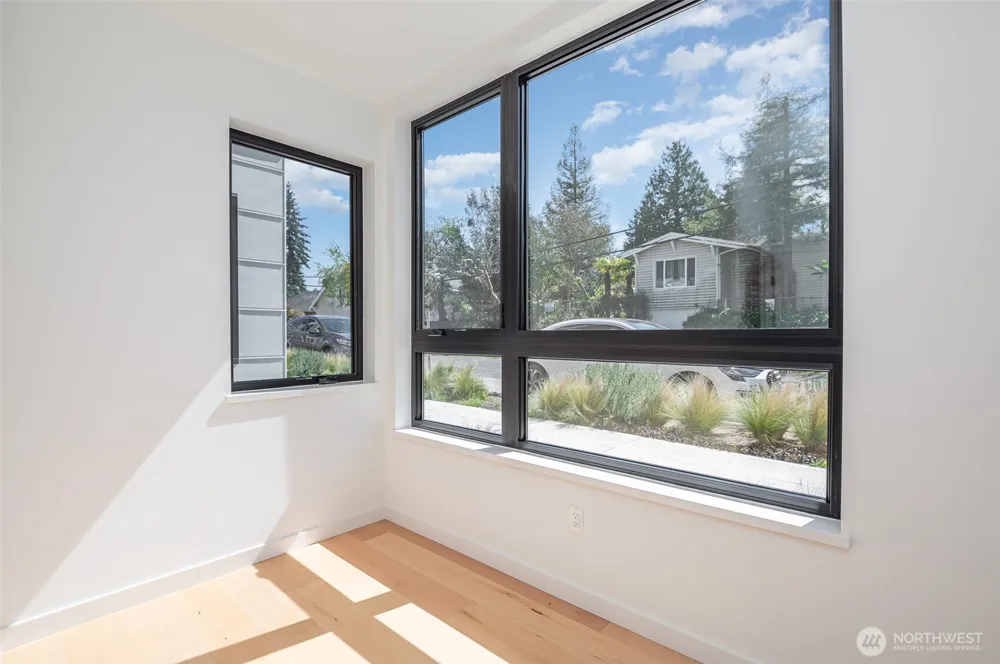 4214 SW 100th Street Seattle, WA 98126