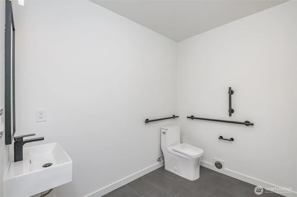 4214 SW 100th Street Seattle, WA 98126