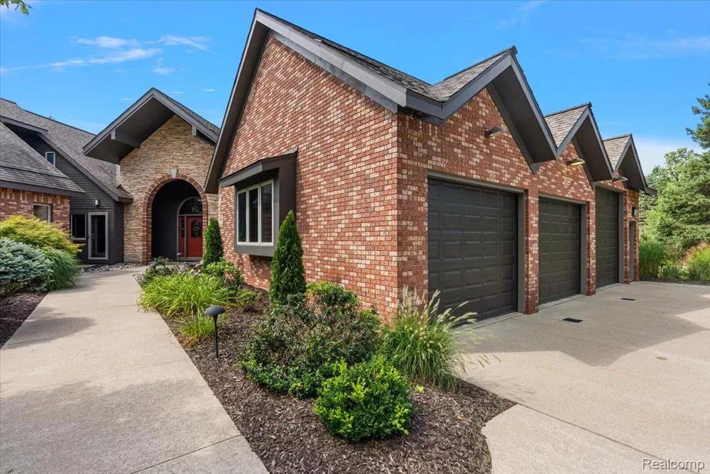 3233 Winegar Road Perry Township, MI 48872