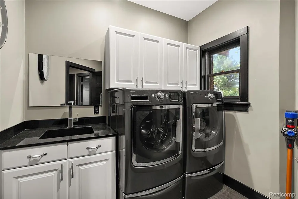 3233 Winegar Road Perry Township, MI 48872