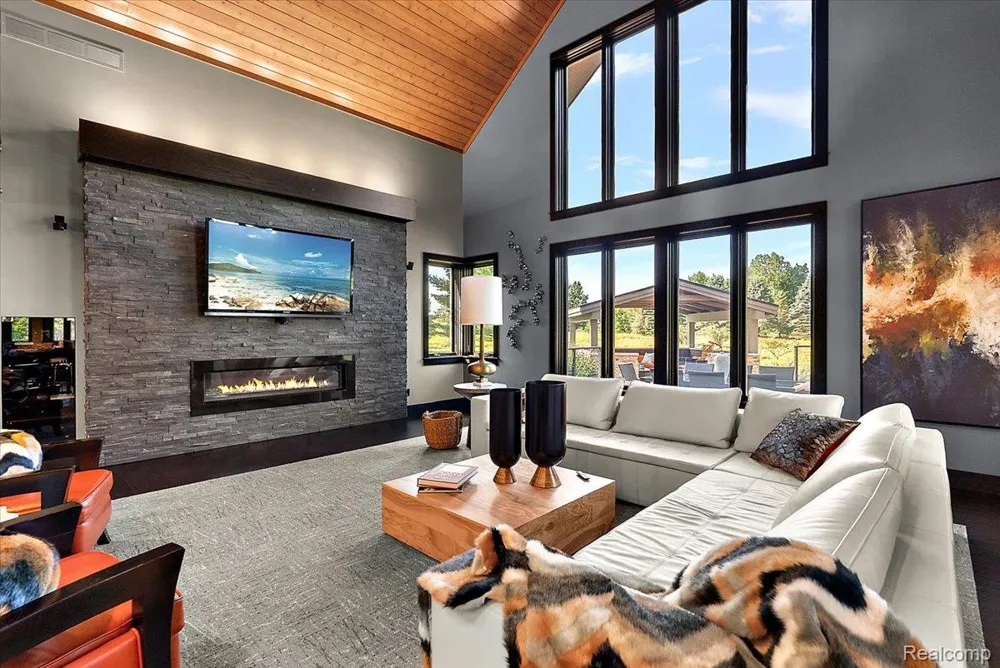 3233 Winegar Road Perry Township, MI 48872