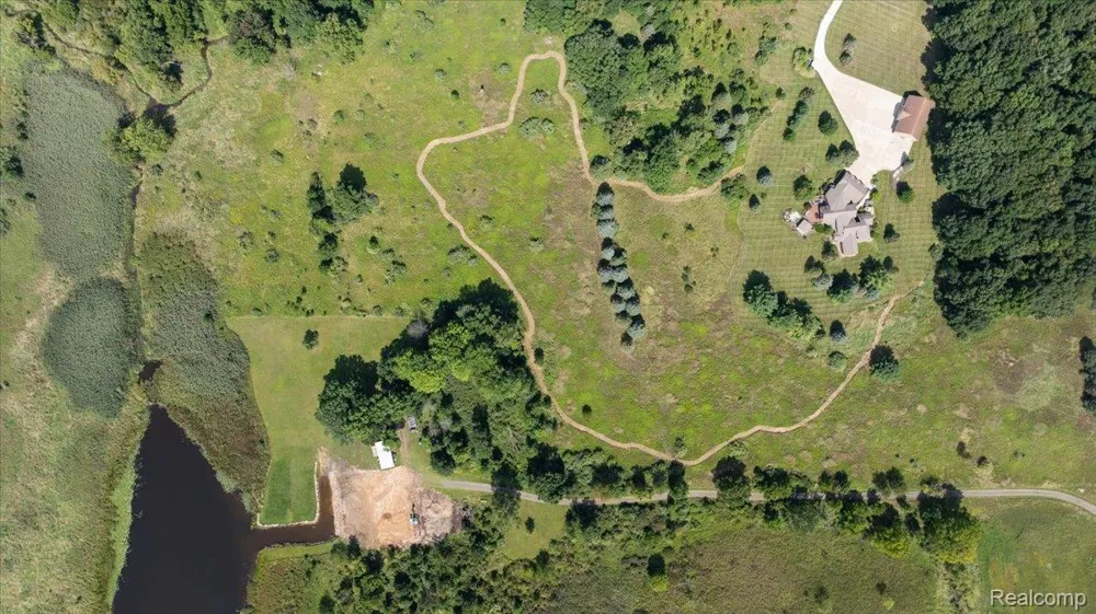 3233 Winegar Road Perry Township, MI 48872
