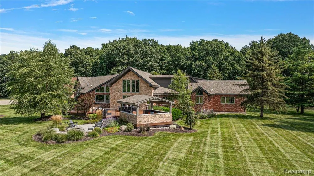 3233 Winegar Road Perry Township, MI 48872