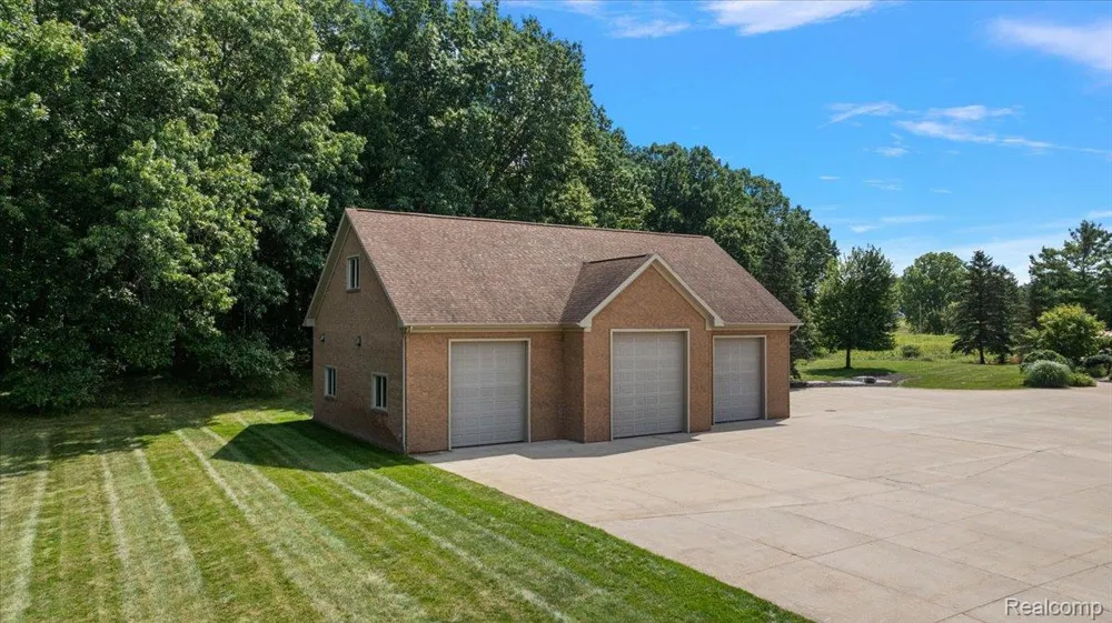 3233 Winegar Road Perry Township, MI 48872