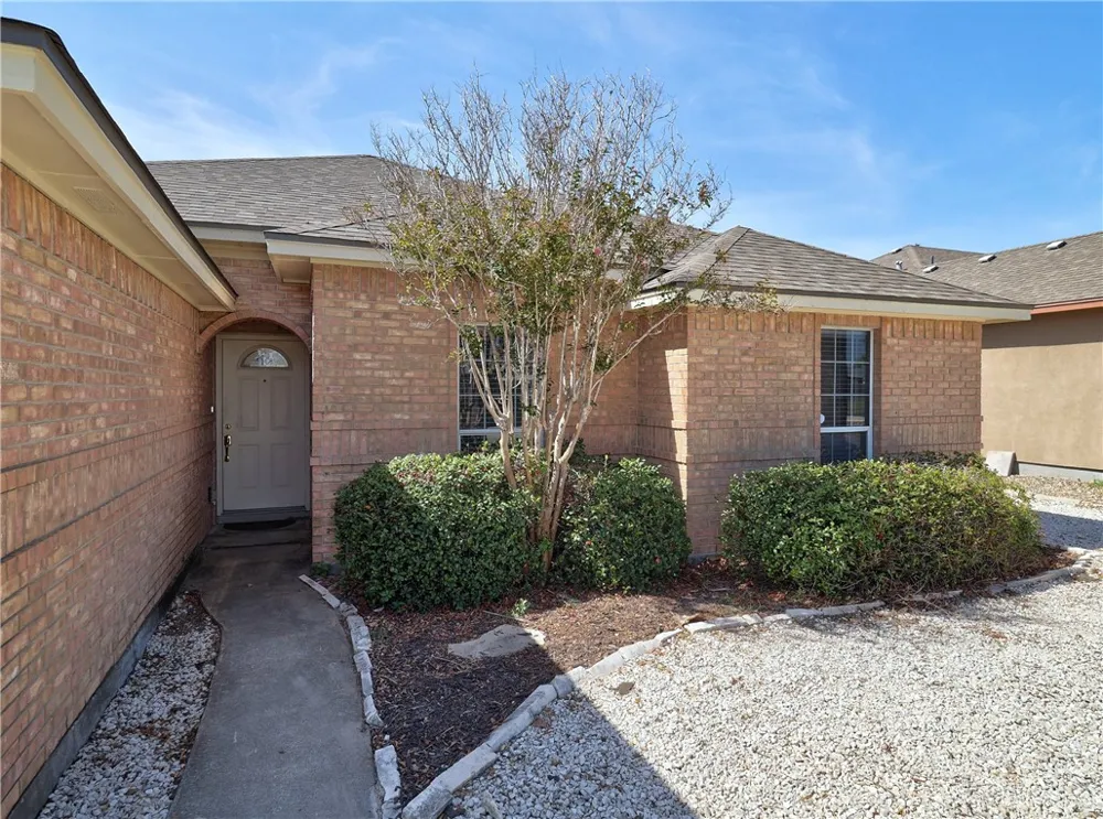 13905 Laffite Dr Corpus Christi, TX 78418