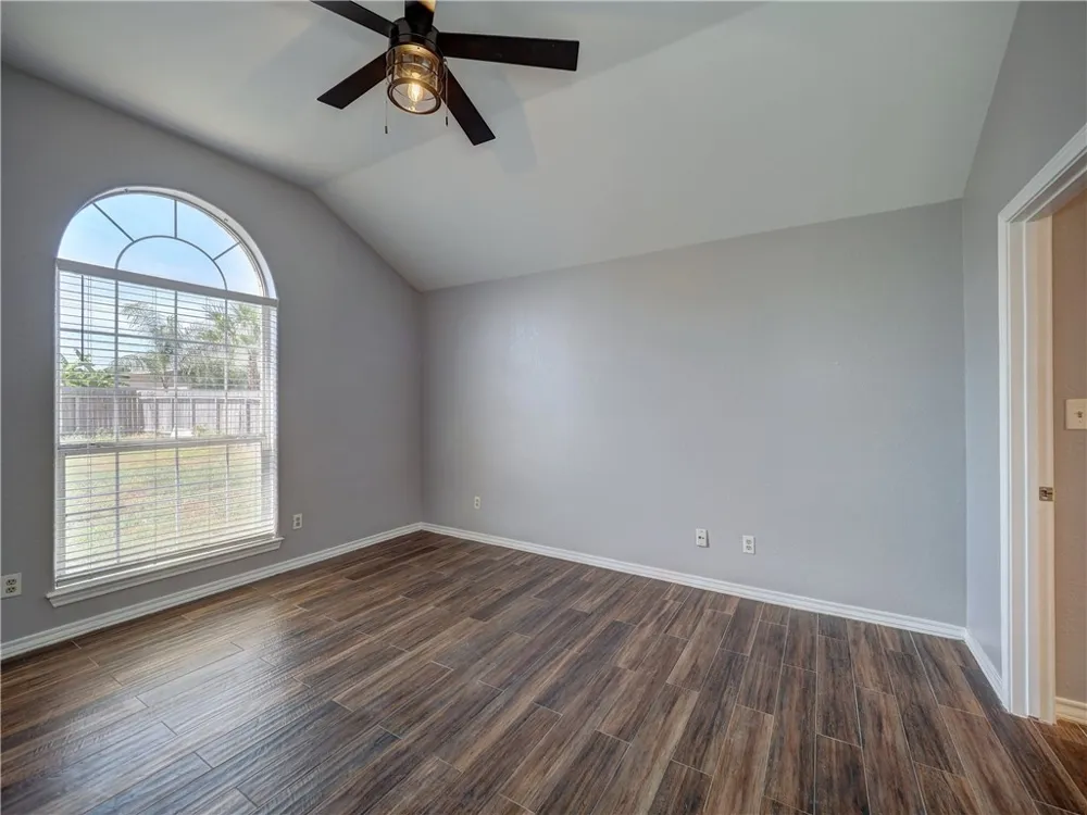 13905 Laffite Dr Corpus Christi, TX 78418
