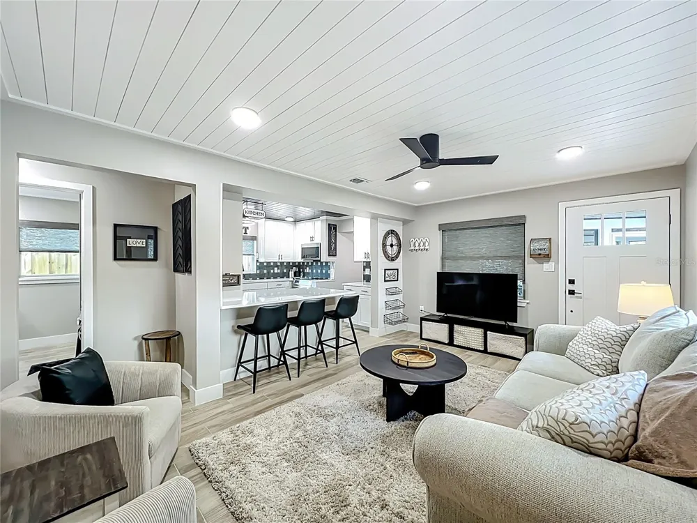 236 EMORY PLACE Orlando, FL 32804
