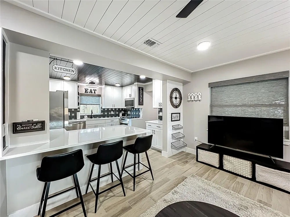 236 EMORY PLACE Orlando, FL 32804
