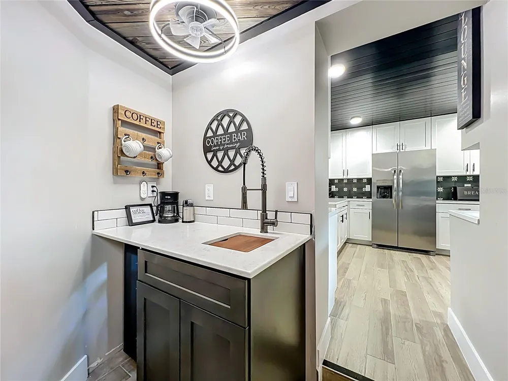 236 EMORY PLACE Orlando, FL 32804