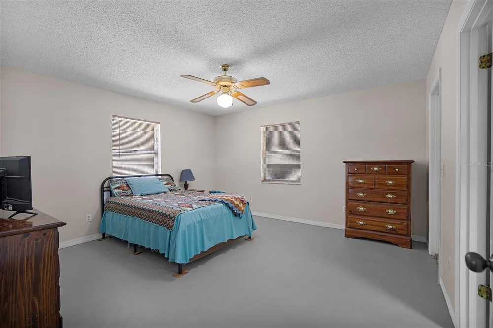 12 CHERRY BLOSSOM LANE Winter Haven, FL 33884