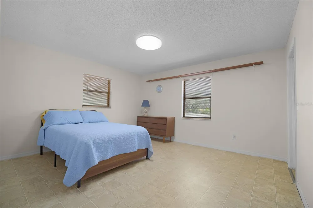 12 CHERRY BLOSSOM LANE Winter Haven, FL 33884