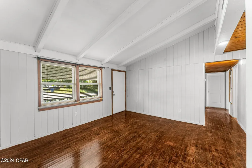 526 Bay Avenue Panama City, FL 32401