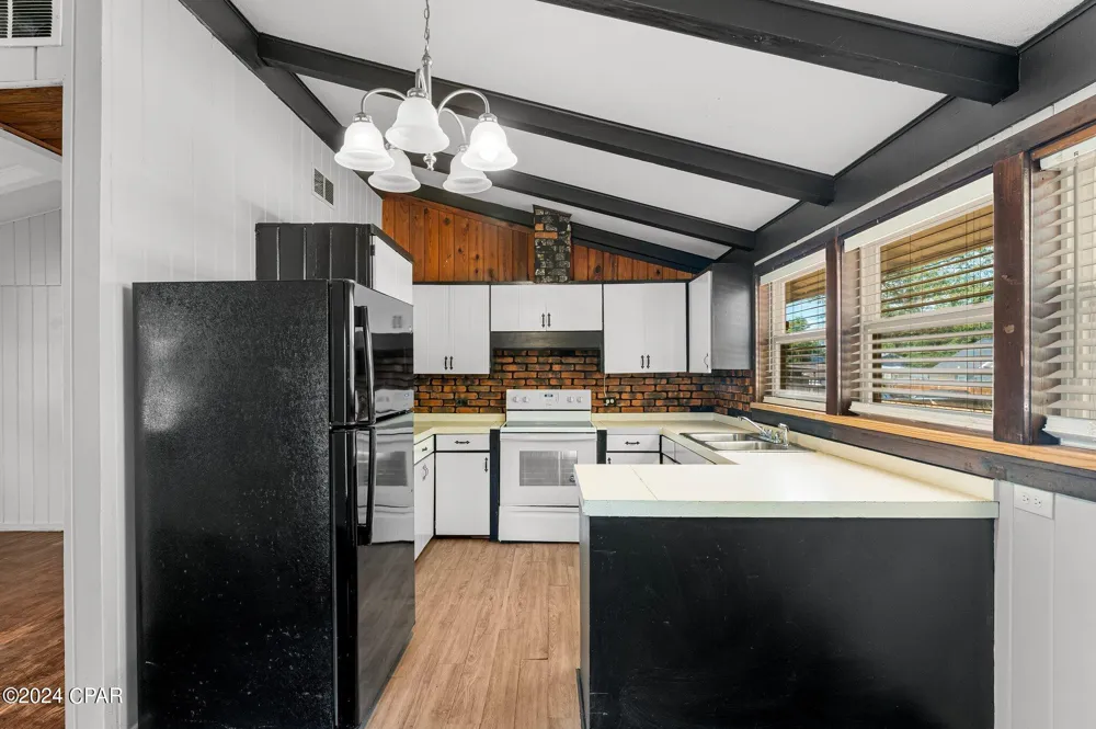 526 Bay Avenue Panama City, FL 32401