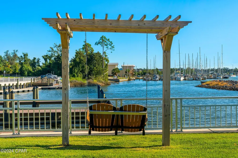 526 Bay Avenue Panama City, FL 32401