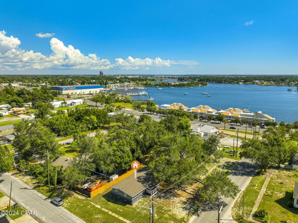 526 Bay Avenue Panama City, FL 32401