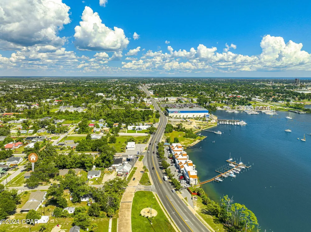 526 Bay Avenue Panama City, FL 32401