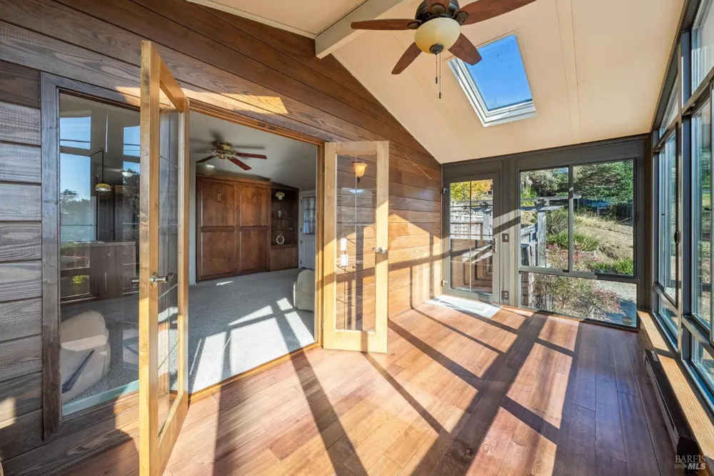 3384 Shoreline Highway Stinson Beach, CA 94970