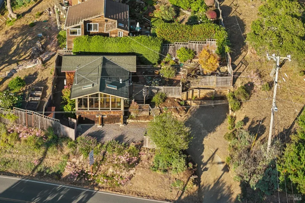 3384 Shoreline Highway Stinson Beach, CA 94970