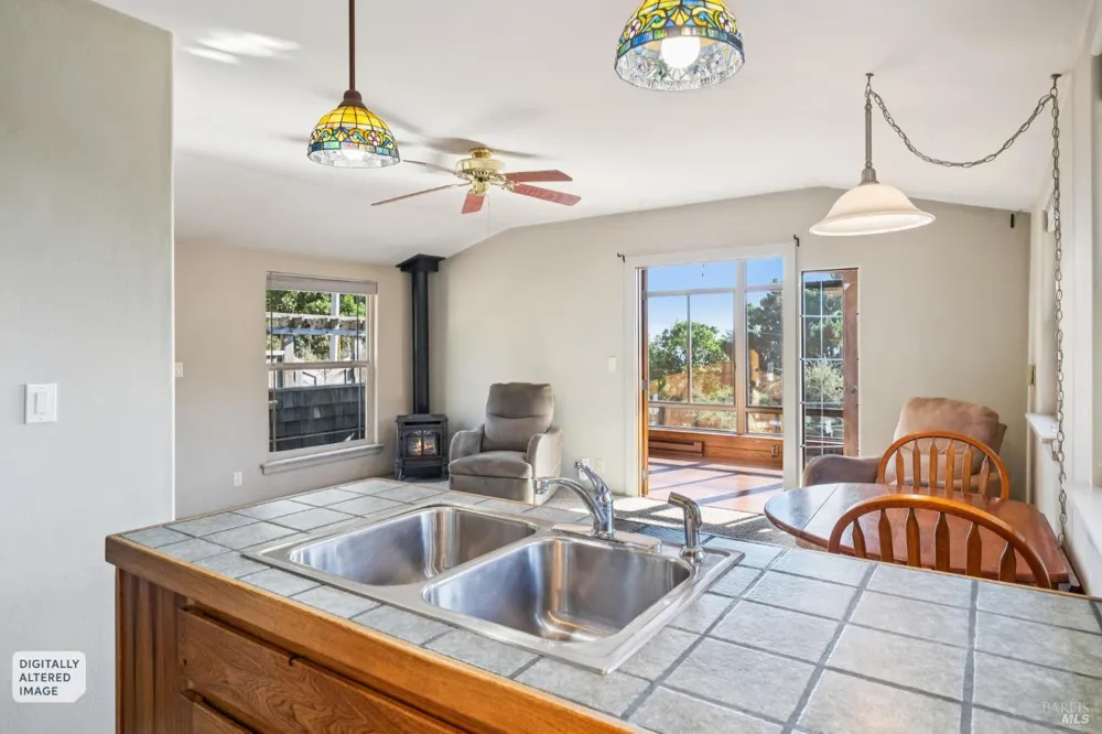 3384 Shoreline Highway Stinson Beach, CA 94970